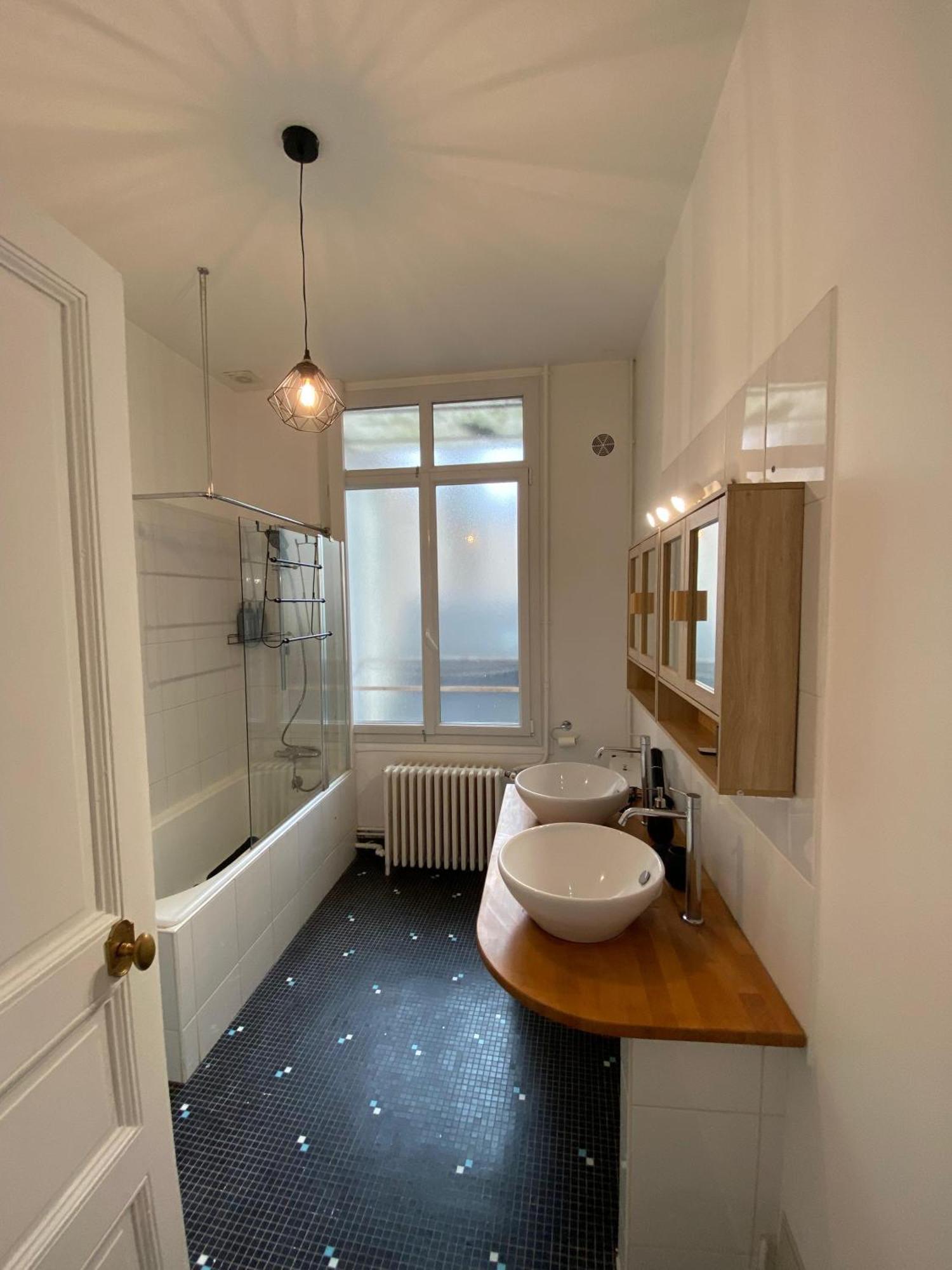 L'Appartement Privilege - 4 Chambres - Coeur D'Angers, Spacieux Et Elegant Εξωτερικό φωτογραφία